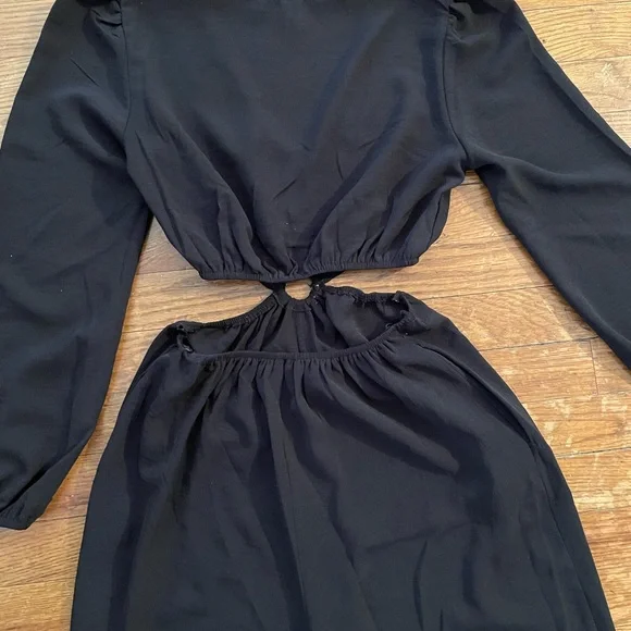 Monteau Los Angeles Women’s Black Jumpsuit - Picture 3 of 6